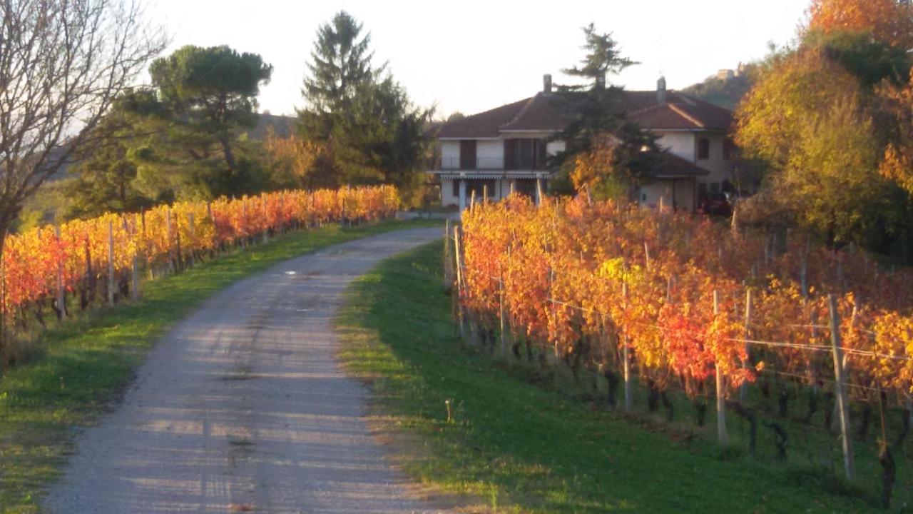 Cascina Torello Bed and Breakfast Dogliani Buitenkant foto